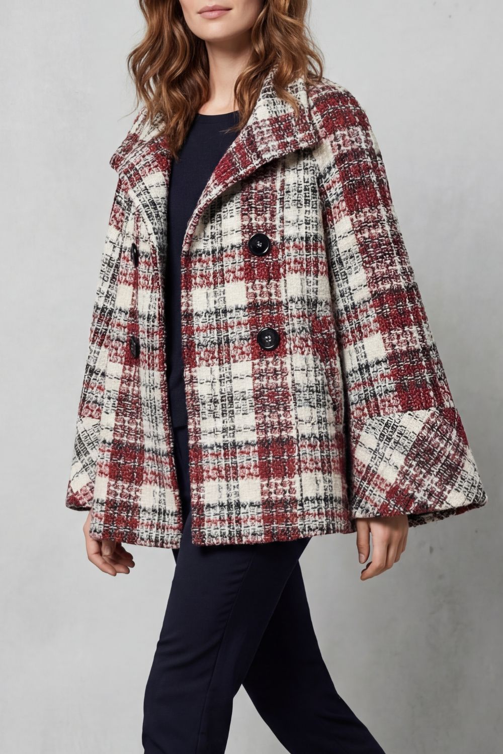 Rosélle – Vintage check flair – Wool cape coat